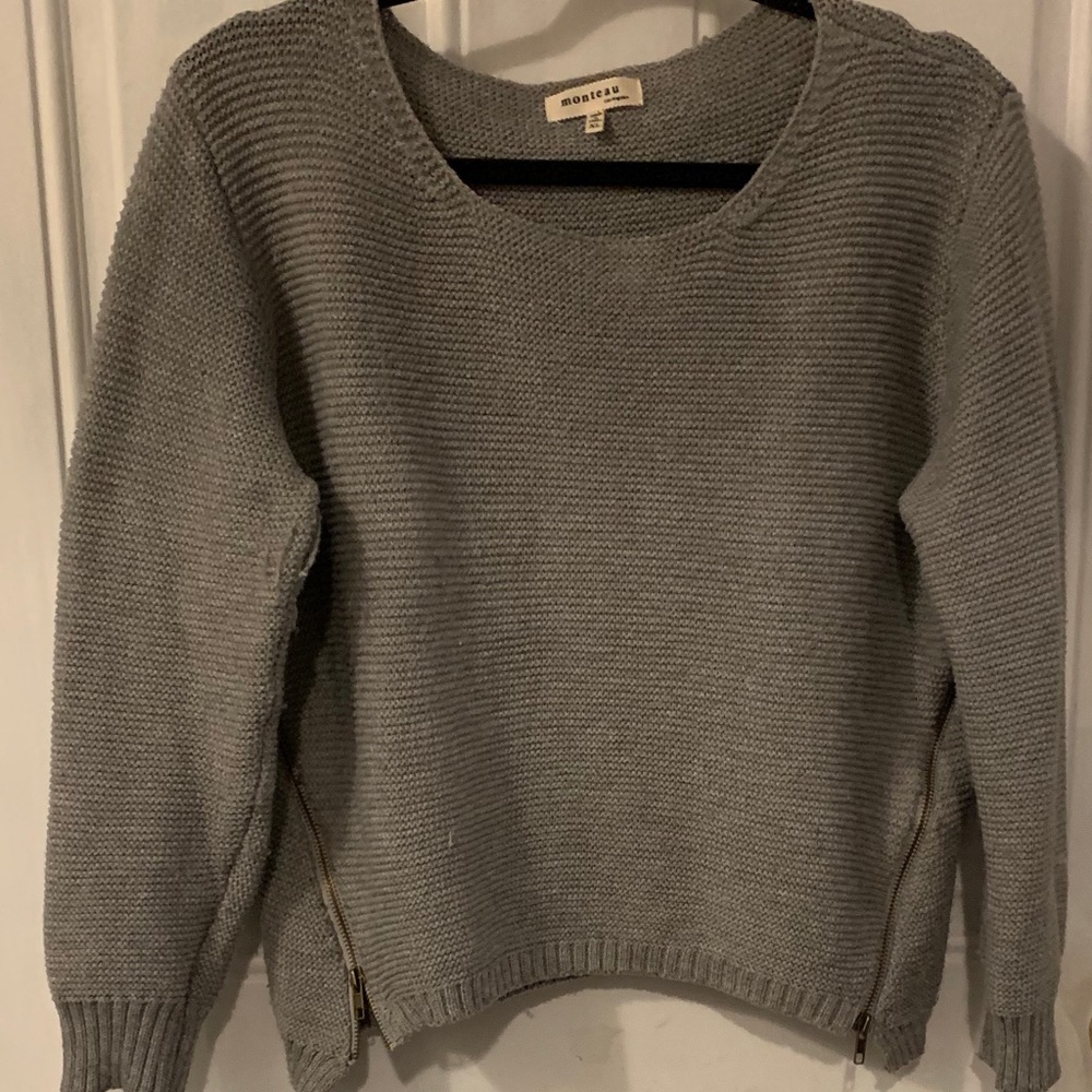 Zipper sweater